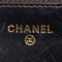 مملوكة مسبقًا Chanel Metallic Black Leather Camellia Wallet on Chain