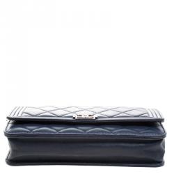 Pre Owned حقيبة كلتش شانيل بوي WOC جلد مبطن أزرق داكن