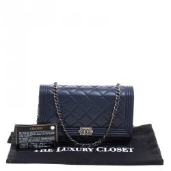 Pre Owned حقيبة كلتش شانيل بوي WOC جلد مبطن أزرق داكن