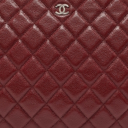 Pre Owned Chanel Red Quilted Caviar Leather Medium O-Case Zip Pouch