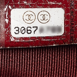 Pre Owned Chanel Red Quilted Caviar Leather Medium O-Case Zip Pouch