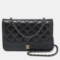 Pre Owned Chanel Black Quilted Leather CC Gabrielle Wallet On Chain