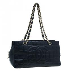 Pre Owned حقيبة شانيل شوكيليت بار جلد أسود بيتيت شوبر