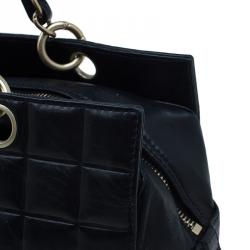 Pre Owned حقيبة شانيل شوكيليت بار جلد أسود بيتيت شوبر