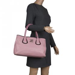 مملوكة مسبقًا Chanel Lilac Leather Large Cerf Executive Tote