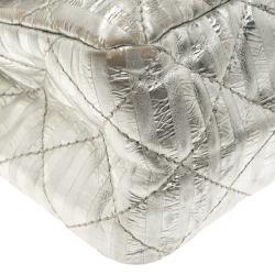 مملوكة مسبقًا  حقيبة شانيل قلاب 227 كلاسيك 2.55 ريإيشو مخططة جلد مبطنة فضية