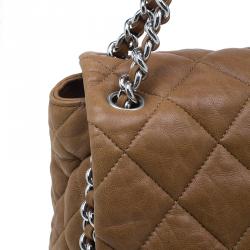 Pre Owned حقيبة شانيل جلد بني ماكسي بسلسلة محيطة وقلاب