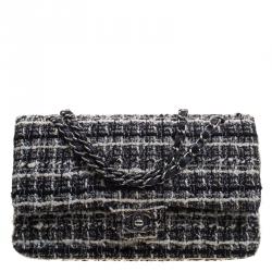 Chanel Black/White Quilted Tweed Medium Classic Double Flap Bag Chanel