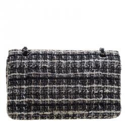 Pre Owned حقيبة شانيل قلاب مزدوج كلاسيكية متوسطة تويد مبطنة بيضاء/ سوداء