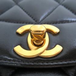 مملوكة مسبقًا Chanel Black Lambskin Single Flap Shoulder Bag