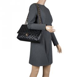 مملوكة مسبقًا حقيبة شانيل ماكسي كلاسيك بقلاب واحد جلد كافيار مبطن سوداء