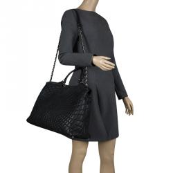 Pre Owned حقيبة يد شانيل سي هيت كبيرة جلد إريدسنت مبطنة سوداء