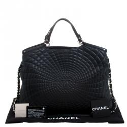 Pre Owned حقيبة يد شانيل سي هيت كبيرة جلد إريدسنت مبطنة سوداء