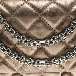 Pre Owned حقيبة شانيل قلاب 226 كلاسيك 2.55 ريإيشو جلد مبطنة ذهبية