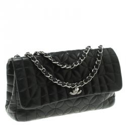 Pre Owned حقيبة شانيل كلاسيك جلد أسود منقوش صغيرة بقلاب