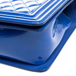 مملوكة مسبقًا Chanel Blue Quilted Patent Leather Cruise 2015 New Medium Boy Flap Bag