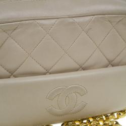 مملوكة مسبقًا Chanel Beige Quilted Lambskin Shoulder Bag With Tassel