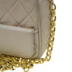 مملوكة مسبقًا Chanel Beige Quilted Lambskin Shoulder Bag With Tassel