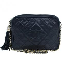 مملوكة مسبقًا Chanel Black Lambskin Camera Bag With Tassel
