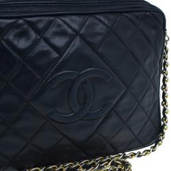 مملوكة مسبقًا Chanel Black Lambskin Camera Bag With Tassel