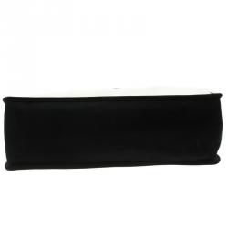 Pre Owned حقيبة يد شانيل ليديز فيرست شوبر كانفاس سوداء/ بيضاء