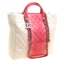 مملوكة مسبقًا حقيبة يد شانيل شوبينغ جلد كافيار مبطنة أومبريه وردية/ كريمية