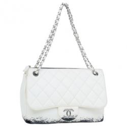 مملوكة مسبقًا Chanel White Limited Edition Blizzard Jumbo Flap Bag