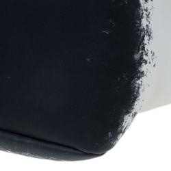 مملوكة مسبقًا Chanel White Limited Edition Blizzard Jumbo Flap Bag