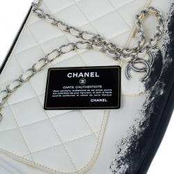 مملوكة مسبقًا Chanel White Limited Edition Blizzard Jumbo Flap Bag