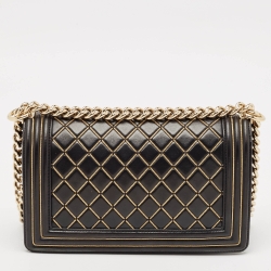 Pre Owned Chanel Black Quilted Leather Medium Chain Detail Boy Flap Bag