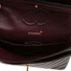 Pre Owned Chanel Black Lambskin Chevron Flap Shoulder Bag