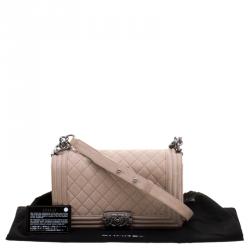 مملوكة مسبقًا Chanel Beige Quilted Caviar Leather Medium Boy Flap Bag