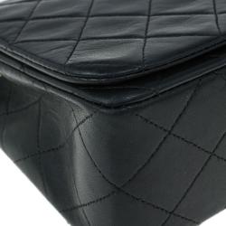 Pre Owned Chanel Black Lambskin Single Flap Shoulder Bag