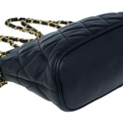 مملوكة مسبقًا Chanel Black Lambskin Vintage Mademoiselle Small Shoulder Bag