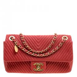 Pre Owned Chanel Red Chevron Leather Medium Flap Bag