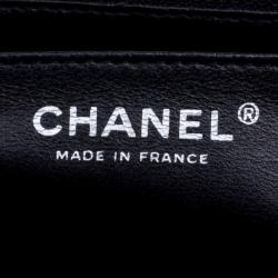 Pre Owned حقيبة شانيل قلاب كلاسيك جامبو جلد كافيار مبطنة سوداء