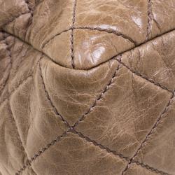 Pre Owned Chanel Beige Quilted Glazed Leather Medium Castle Rock Top Handle Bag
