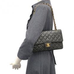 Pre Owned Chanel Black Lambskin Medium Double Flap Shoulder Bag