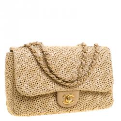 مملوكة مسبقًا Chanel Beige Crochet Raffia Medium Classic Single Flap Bag