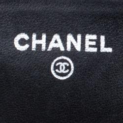 Pre Owned حقيبة كلتش شانيل WOC جلد نقش كاميليا سوداء