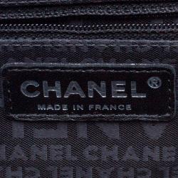 مملوكة مسبقًا Chanel Black Patent Leather Push Lock Accordion Flap Bag