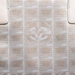مملوكة مسبقًا Chanel Beige Shimmering Nylon Travel Ligne Tote