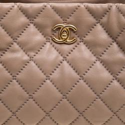 Pre Owned حقيبة يد شانيل سلسلة خياطة عريضة جلد مبطنة بيج