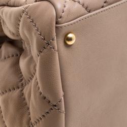 Pre Owned حقيبة يد شانيل سلسلة خياطة عريضة جلد مبطنة بيج