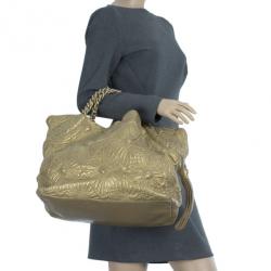 مملوكة مسبقًا حقيبة يد توت شانيل سي هيت جلد ذهبي كبيرة