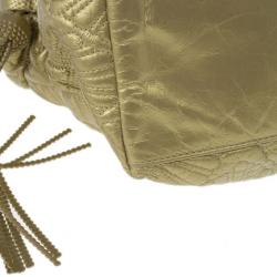 مملوكة مسبقًا حقيبة يد توت شانيل سي هيت جلد ذهبي كبيرة