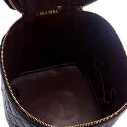 مملوكة مسبقًا Chanel Dark Brown Quilted Leather Vanity Case