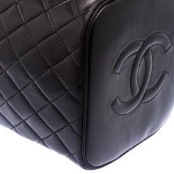 مملوكة مسبقًا Chanel Dark Brown Quilted Leather Vanity Case