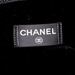 مملوكة مسبقًا Chanel Black Quilted Terry Cloth Cotton Beach Bag