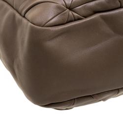 Pre Owned حقيبة كتف شانيل قلاب اوربان داي جلد مبطنة بنية